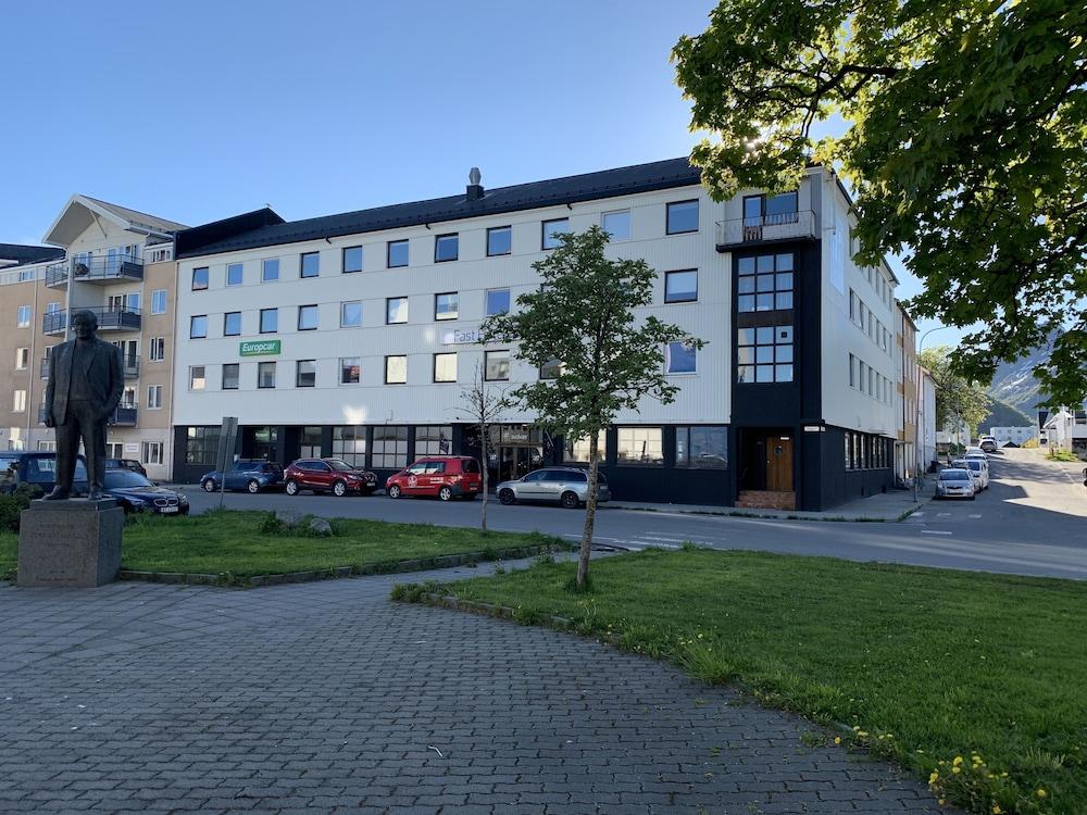 Hotel Aurora Svolvær Exterior foto